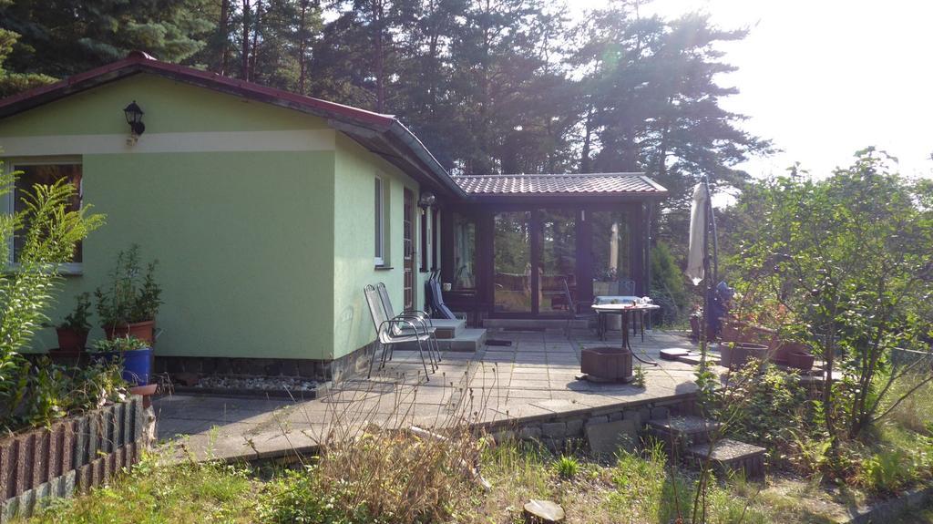 Bungalow Am Kuestrinsee Bei Lychen Luaran gambar
